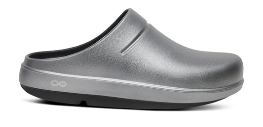 Women's OOcloog Luxe Clog - Basalt lateral view