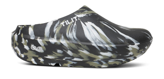TILIT x OOFOS Cloog PLUS Clog - Black Marble lateral view