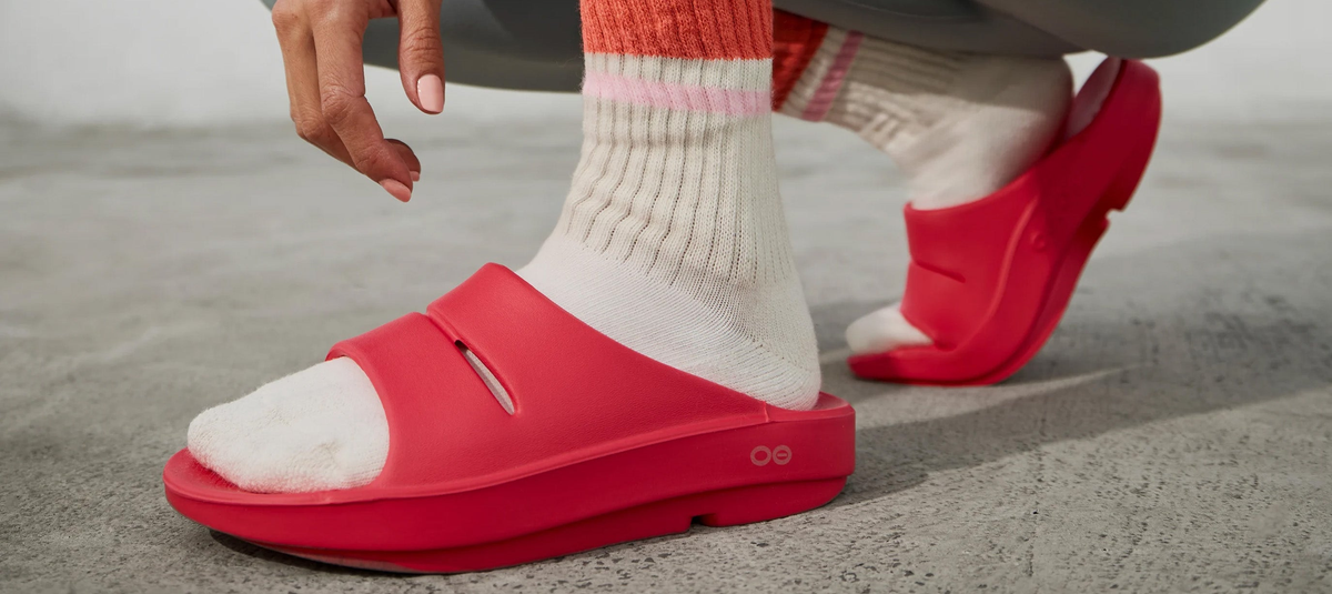 Neon Berry – OOFOS