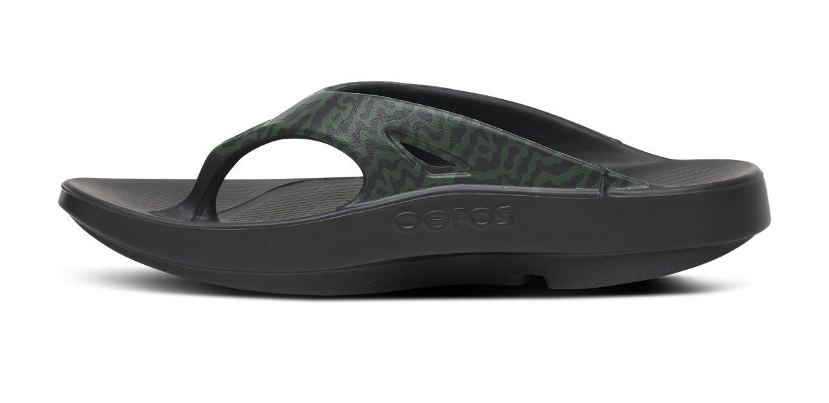 OOFOS x ADSUM OOriginal Limited - Black medial view