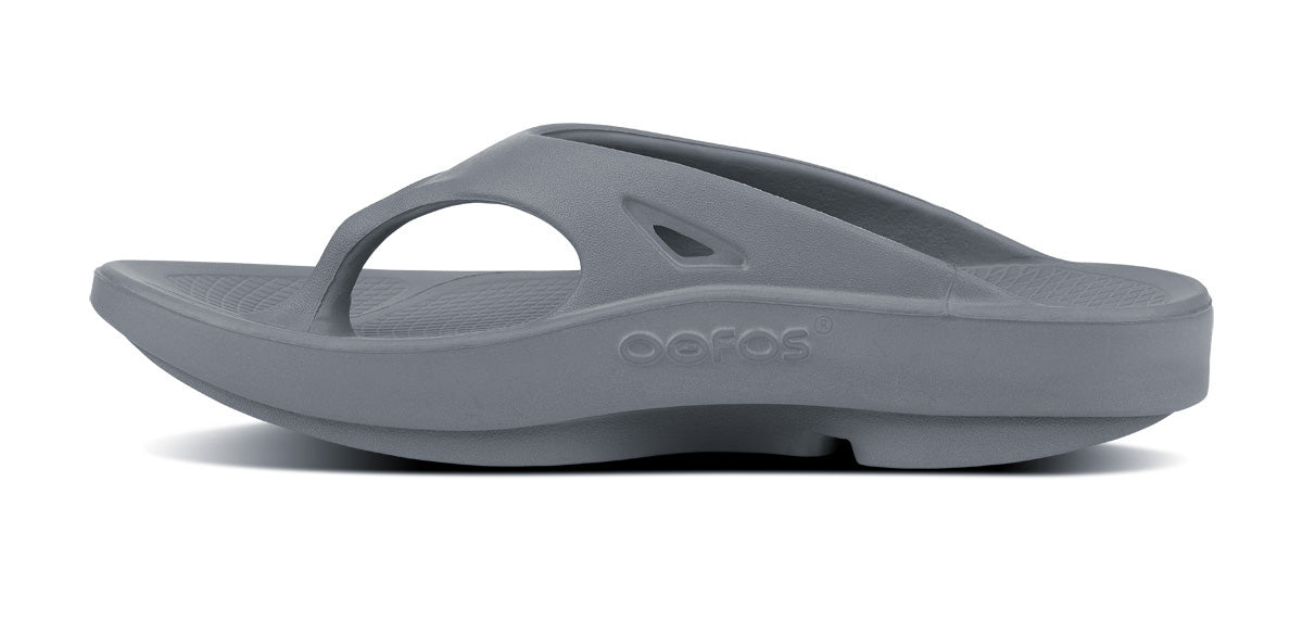 注目ブランド!! 新作♪ ◆OOFOS◆ WOMEN'S OORIGINAL SANDAL Women's OOriginal Sport Sandal - Graphite – OOFOS