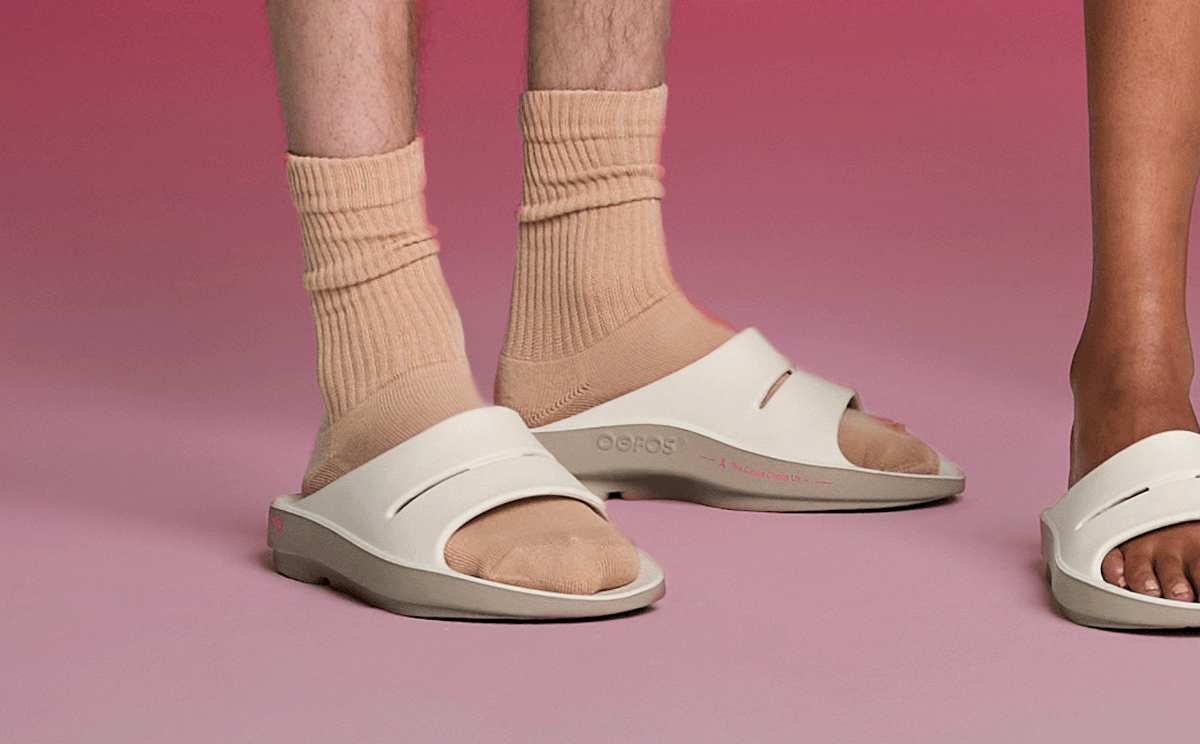 Limited Edition2025【OOFOS】スライドOOahh FUSED Project Pink Women's Limited Edition 2025 OOahh FUSED - Project Pink – OOFOS