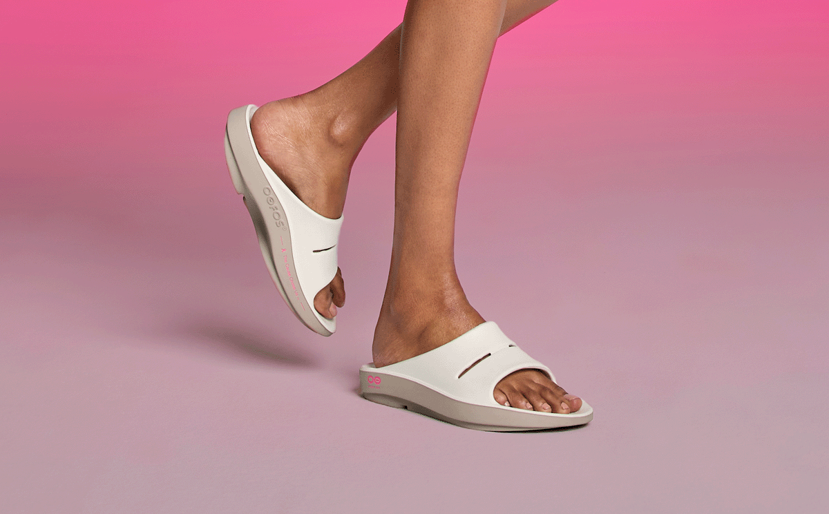 Limited Edition2025【OOFOS】スライドOOahh FUSED Project Pink Women's Limited Edition 2025 OOahh FUSED - Project Pink – OOFOS