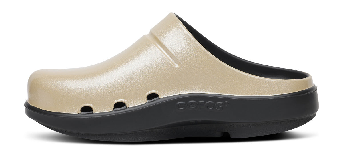 Women's OOcloog Luxe Clog - Champagne medial view