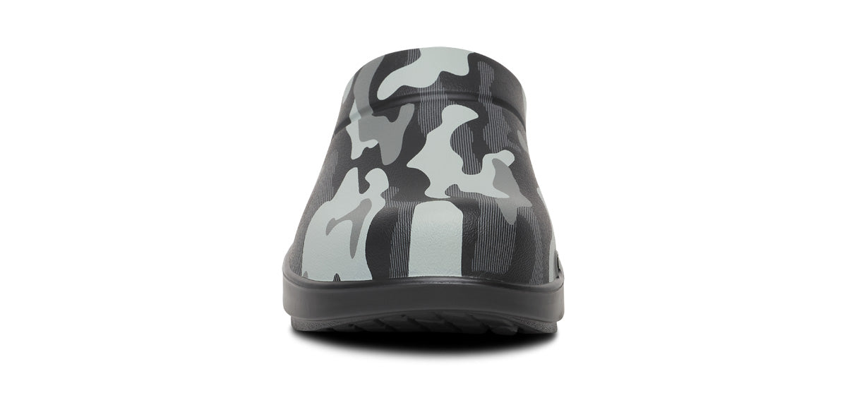 OOcloog Luxe Clog - Night Camo front view