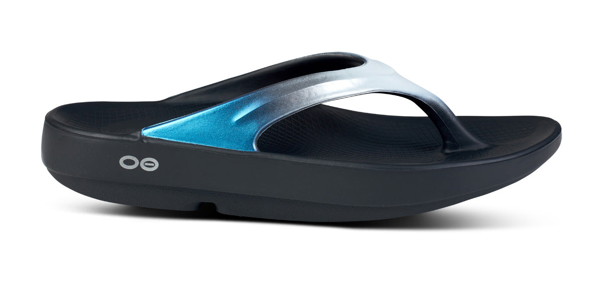 クラシック Luxe OOlala Women's Sandal OOFOS – Frost - 靴
