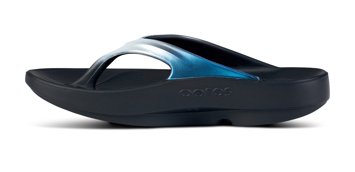 Women's OOlala Luxe Sandal - Frost (FINAL SALE) – OOFOS