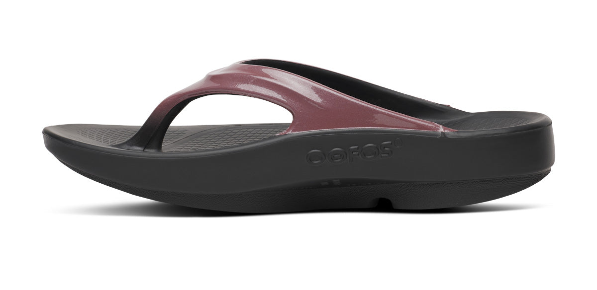 Women's OOlala Luxe Sandal - Rosewood medial view