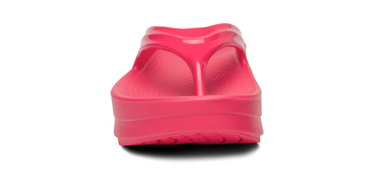 Women's OOmega eeZee Low Shoe - Neon Berry – OOFOS