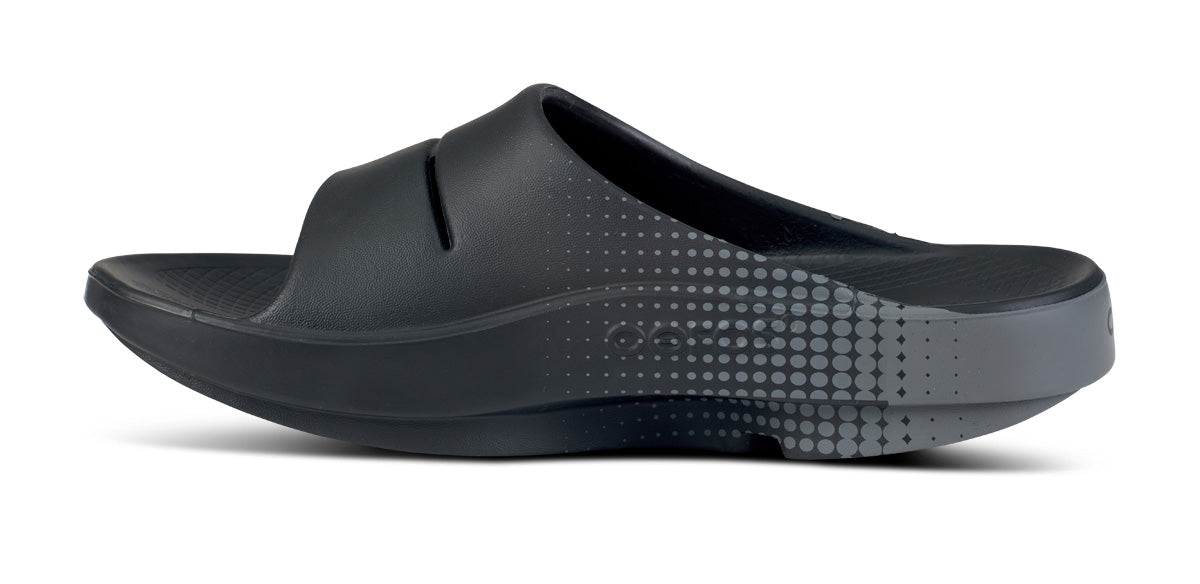 OOFOS Mens Textured Sport Slide Sandals, Ooahh Model, Black