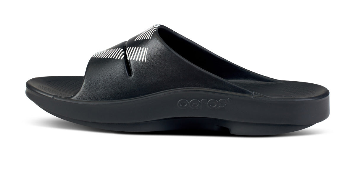 FJ X OOFOS Men's OOahh Sport Slide Sandal - Black medial view