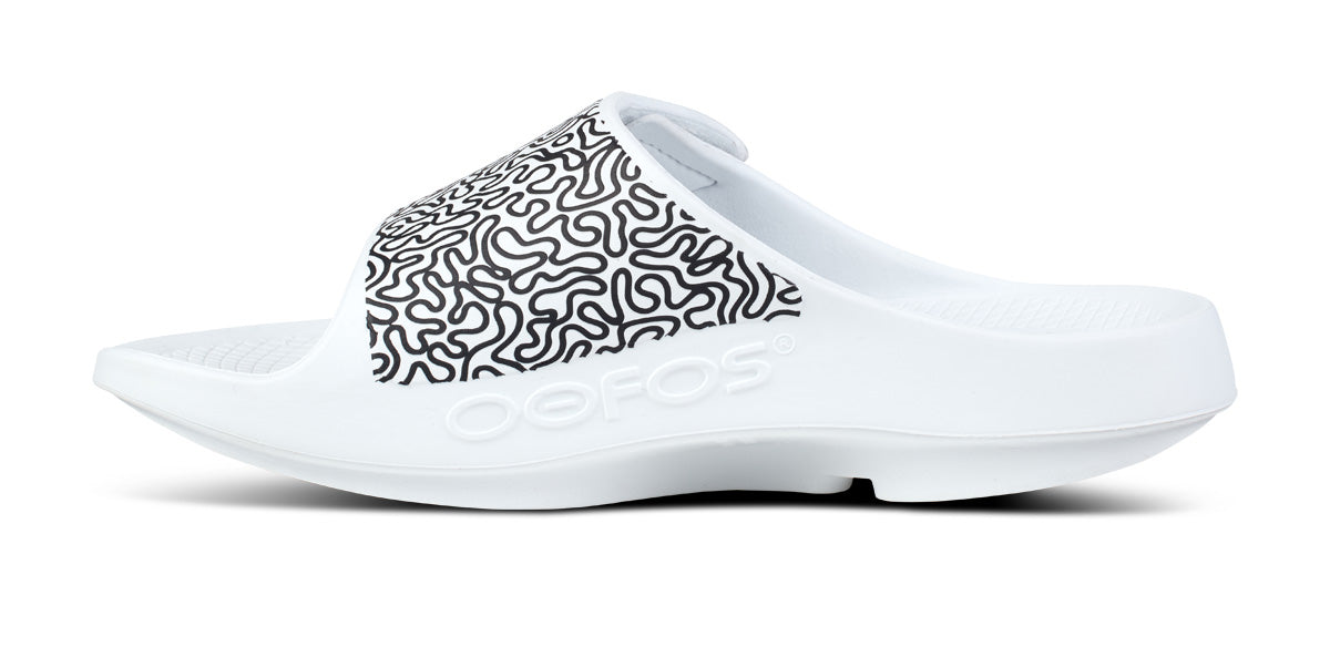 Women's OOahh Sport Flex Sandal - White Labyrinth (SALE) – OOFOS