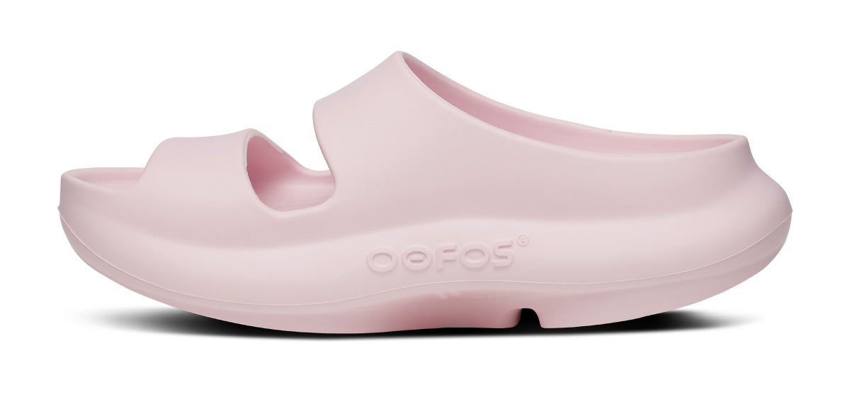 Women's OOyea Slide Sandal - Primrose medial view