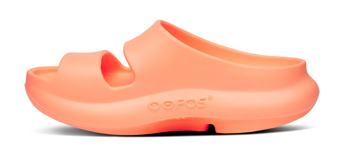 ウーフォス　oofos ooyea Women's OOyea Slide Sandal - Sunburst – OOFOS