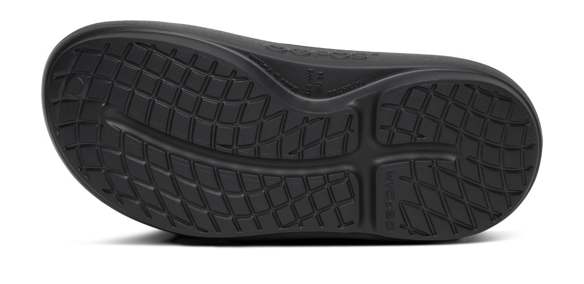 OOFOS Black Kids Slip-On Clogs Men main image 4
