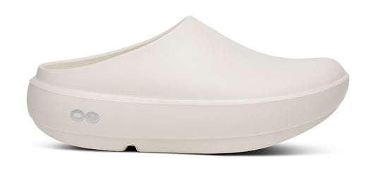 OOcloog PLUS Clog - Chalk lateral view