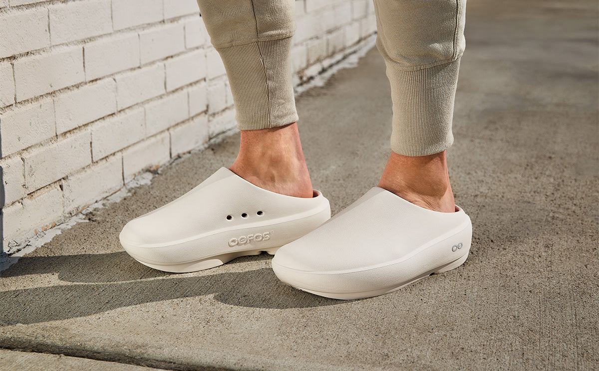 Men's Cloog PLUS Clog - Chalk – OOFOS