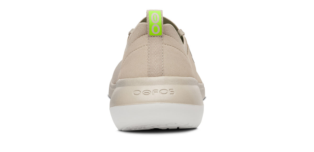 OOFOS Women's OOmy Stride W6 スニーカー Amazon.com | OOFOS OOmy Stride Recovery Shoe, Black