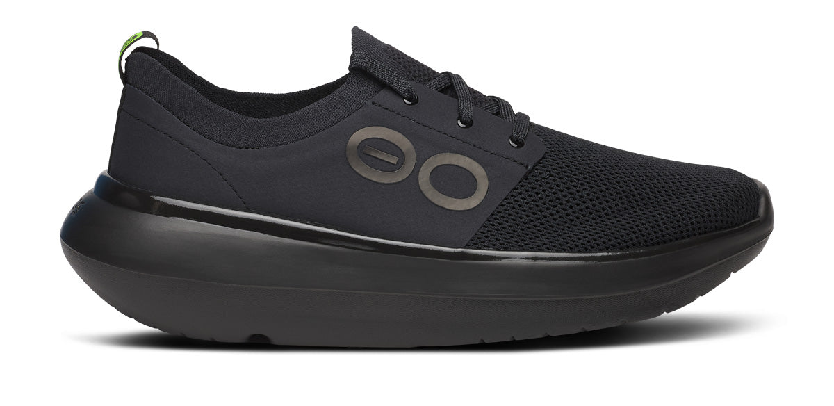 【OOFOS】MEN'S OOMY STRIDE SHOE リカバリー シューズ Men's OOmy Stride - Black – OOFOS