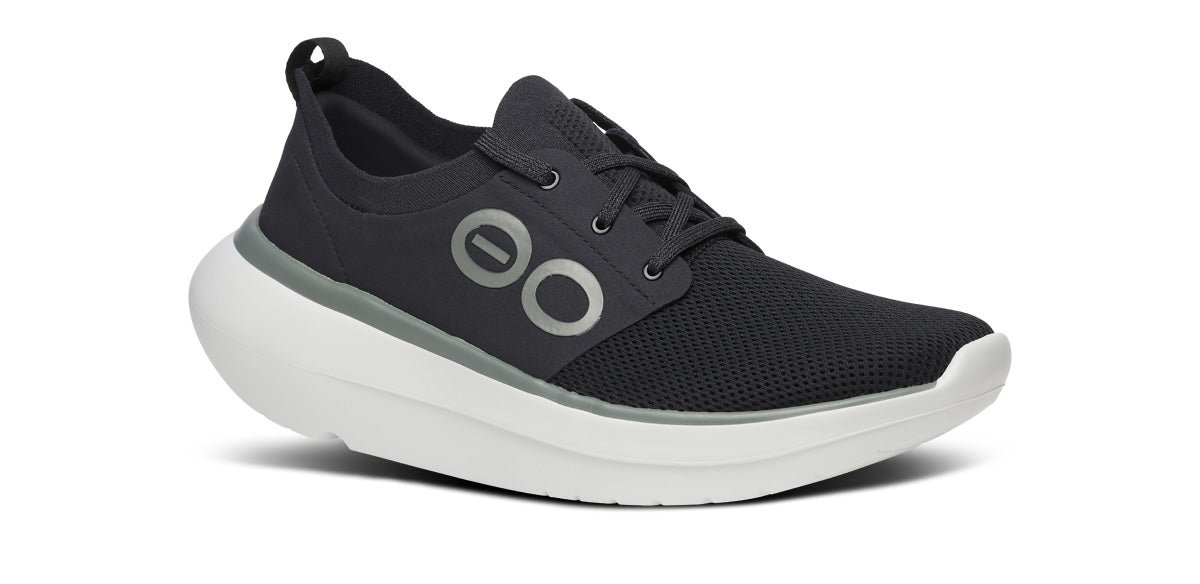 Men's OOmy Stride White Black – OOFOS - Main Image