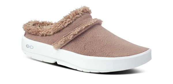 暖かく快適♪ ◆OOFOS◆ WOMEN'S OOCOOZIE MULE SHOE Women's OOcoozie Mule Shoe - Chocolate – OOFOS