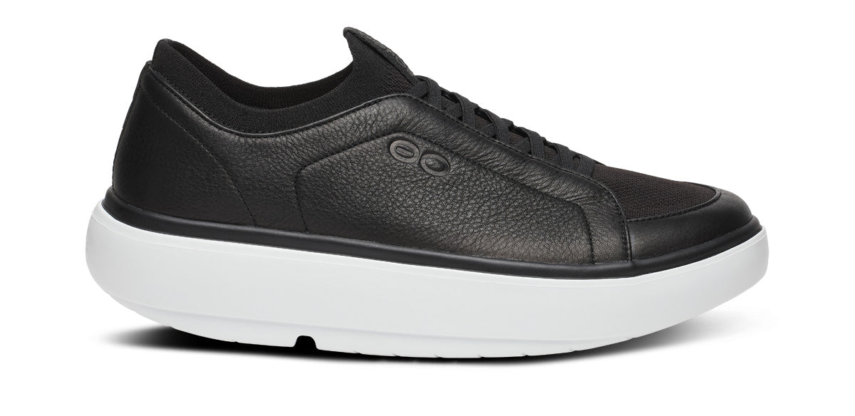 Men's OOmg plus Club - White Black lateral view