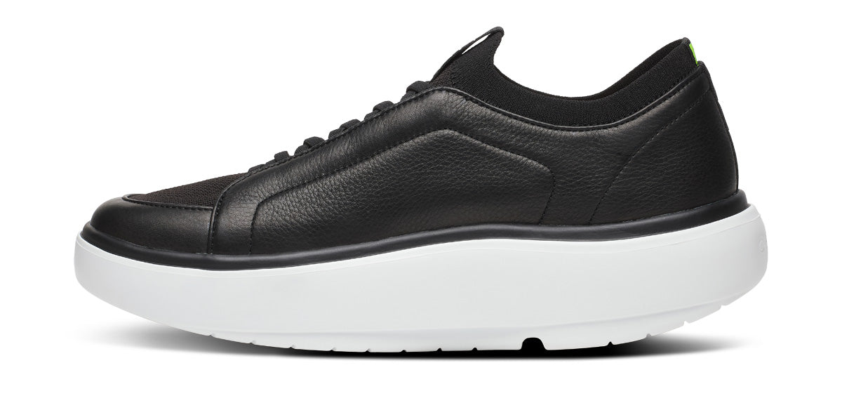 Men's OOmg plus Club - White Black medial view