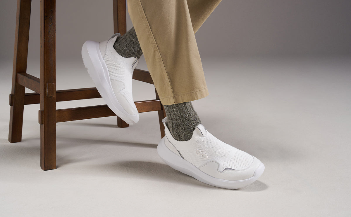 Men's Glide - White – OOFOS