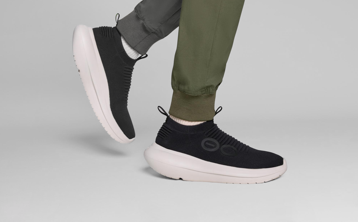 Men's OOmy Zen - Chalk Black – OOFOS