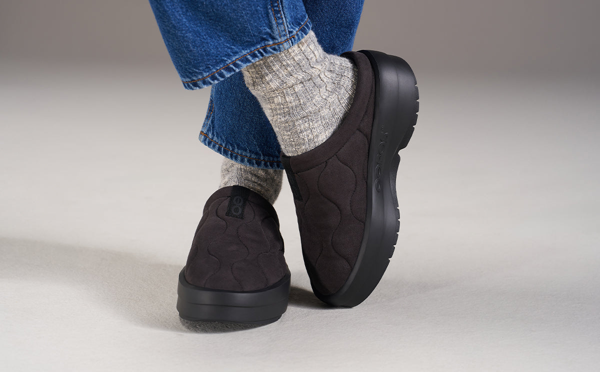靴 OOFOS OOMEGA BLACK 26cm Women's OOmega Posh Mule - Black – OOFOS