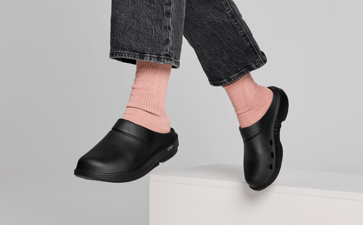 【新品未使用】oofos OOcloog ブラック 28cm Women's OOcloog Black Clog – OOFOS