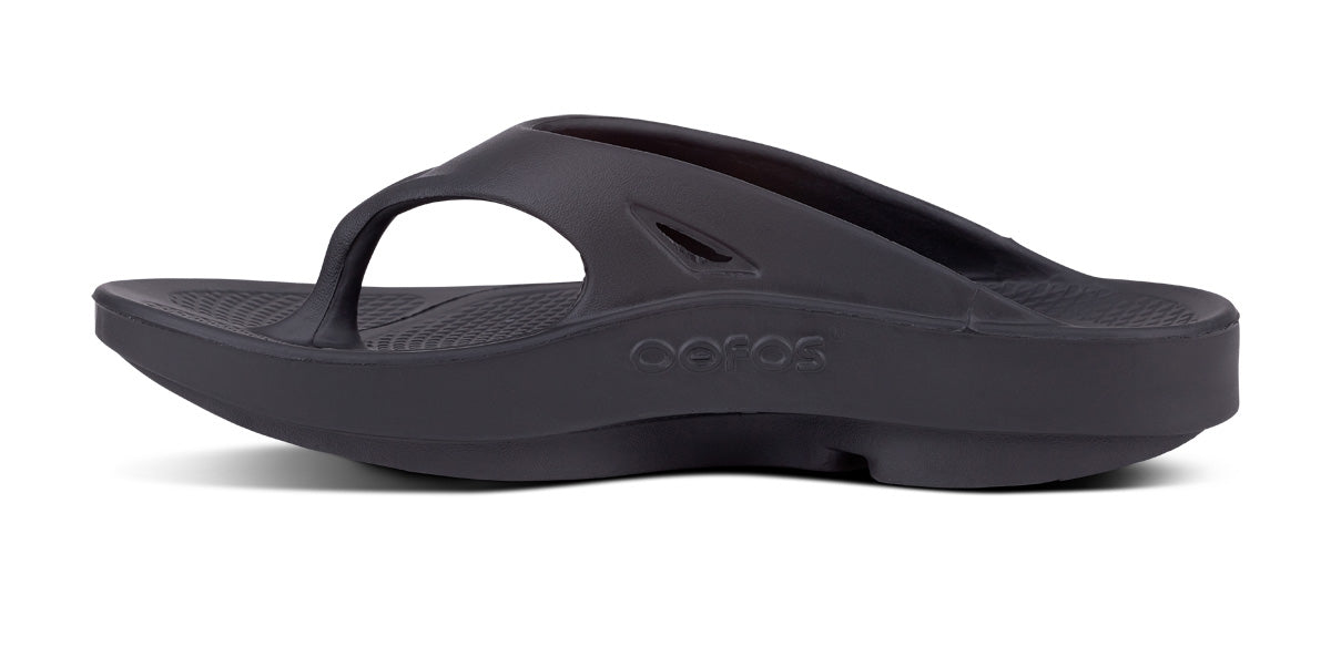 Women's OOriginal Sandal - Black - OOFOS medial view