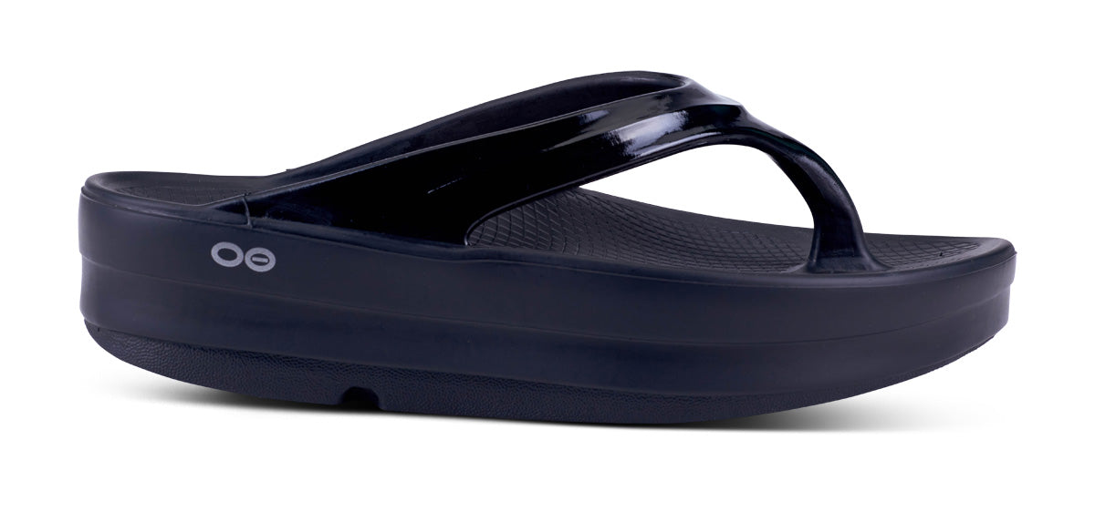 Women's OOmega OOlala Sandal - Black lateral view