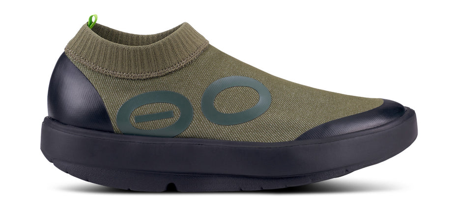 Women's OOmega OOlala Black Sandal – OOFOS