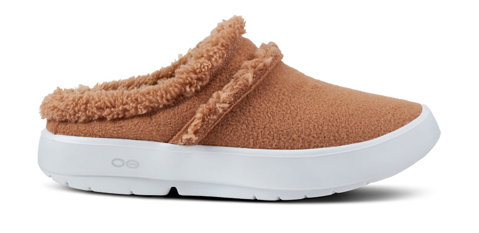 暖かく快適♪ ◆OOFOS◆ WOMEN'S OOCOOZIE MULE SHOE Women's OOcoozie Mule Shoe - Chestnut (SALE) – OOFOS